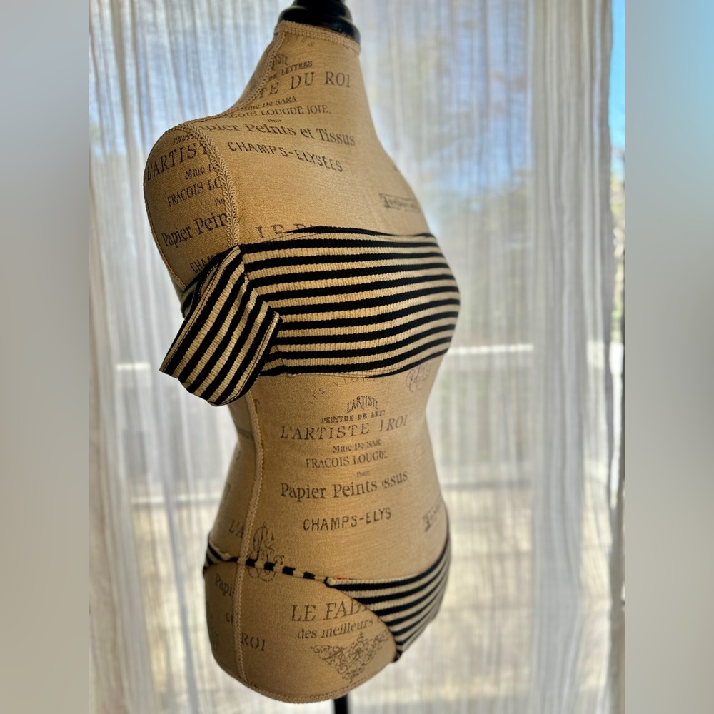 Billabong Swimwear Off Shoulder Top and Reversible Bottom